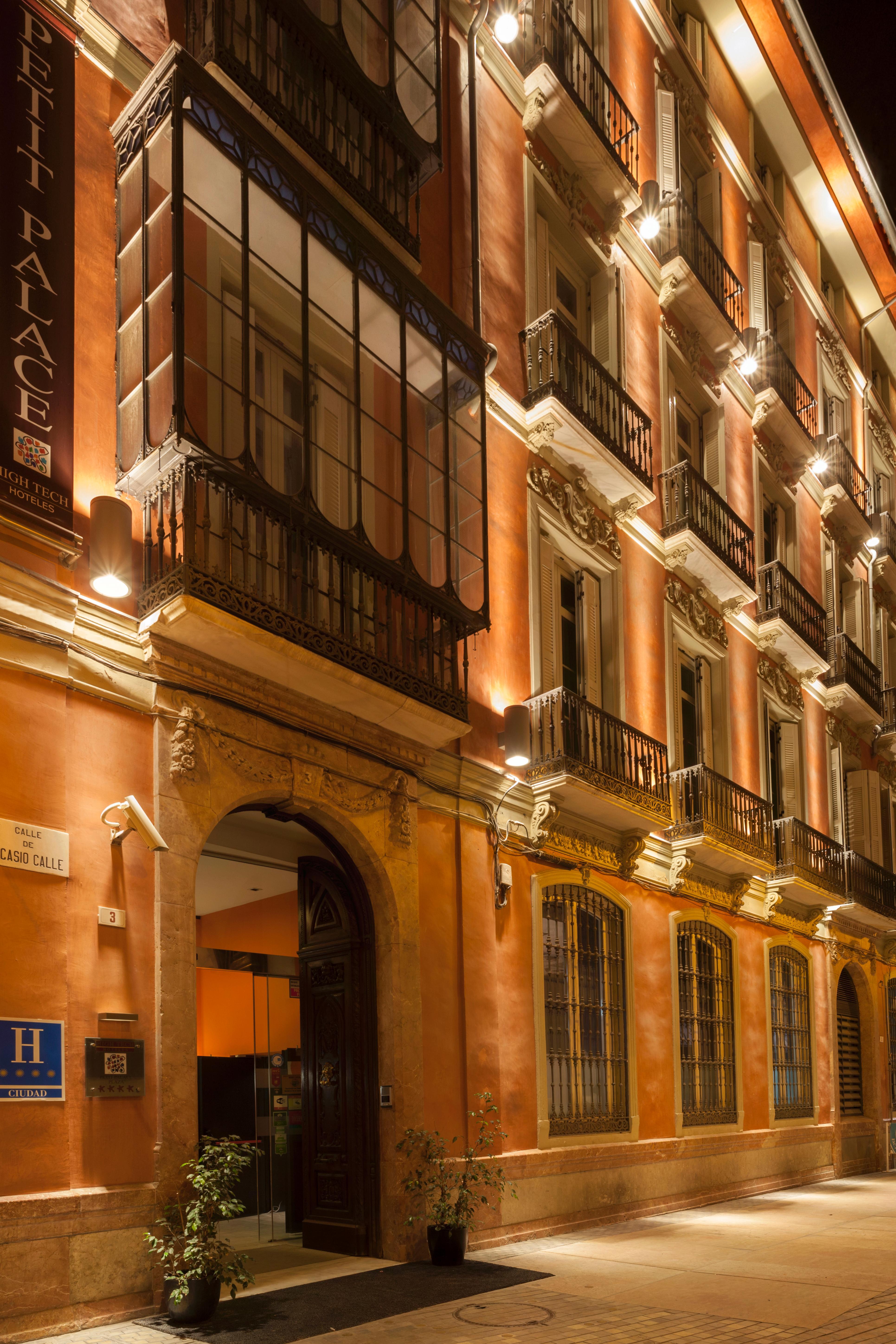 Petit Palace Plaza Malaga Ngoại thất bức ảnh