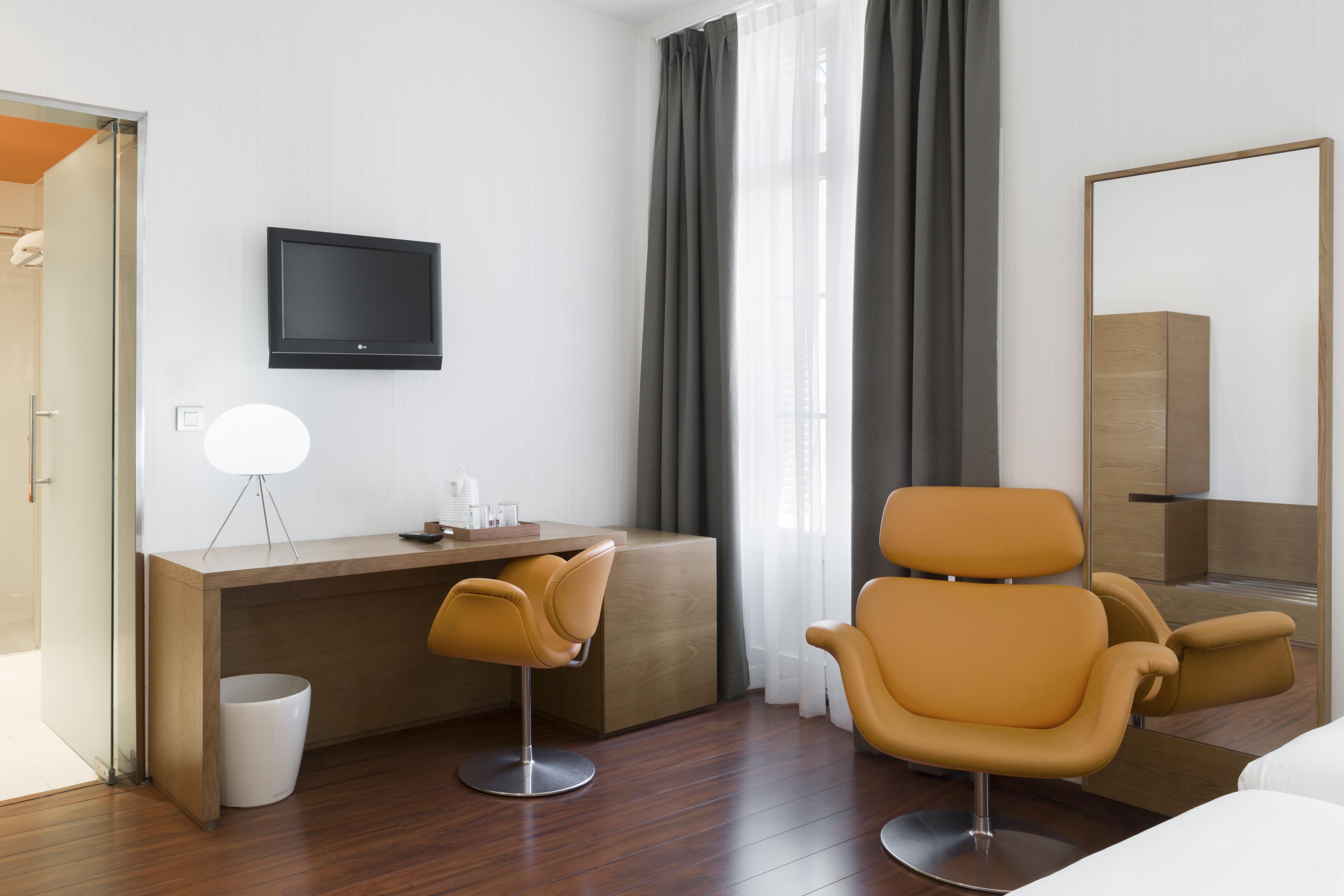 Petit Palace Plaza Malaga Ngoại thất bức ảnh