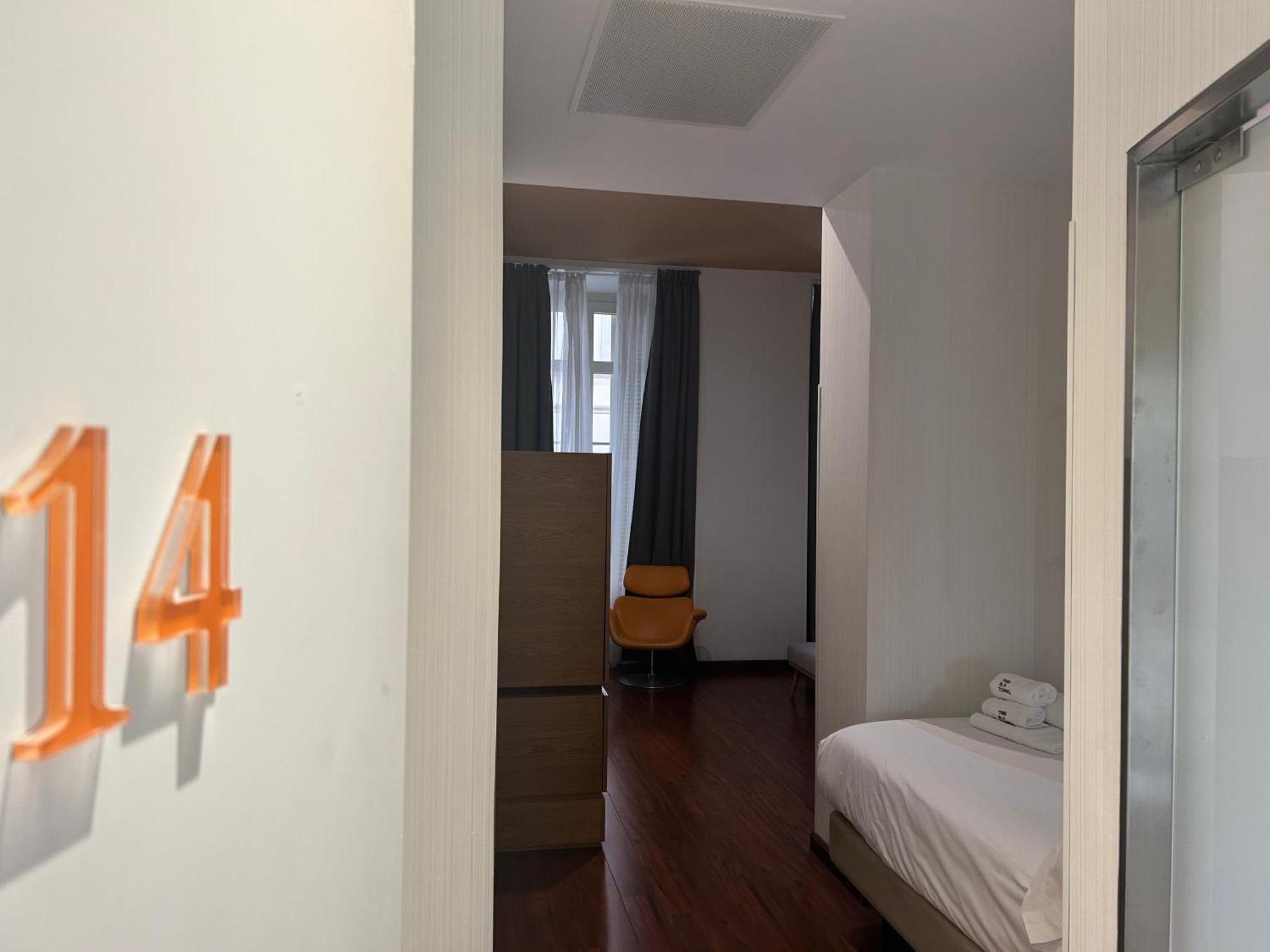 Petit Palace Plaza Malaga Ngoại thất bức ảnh