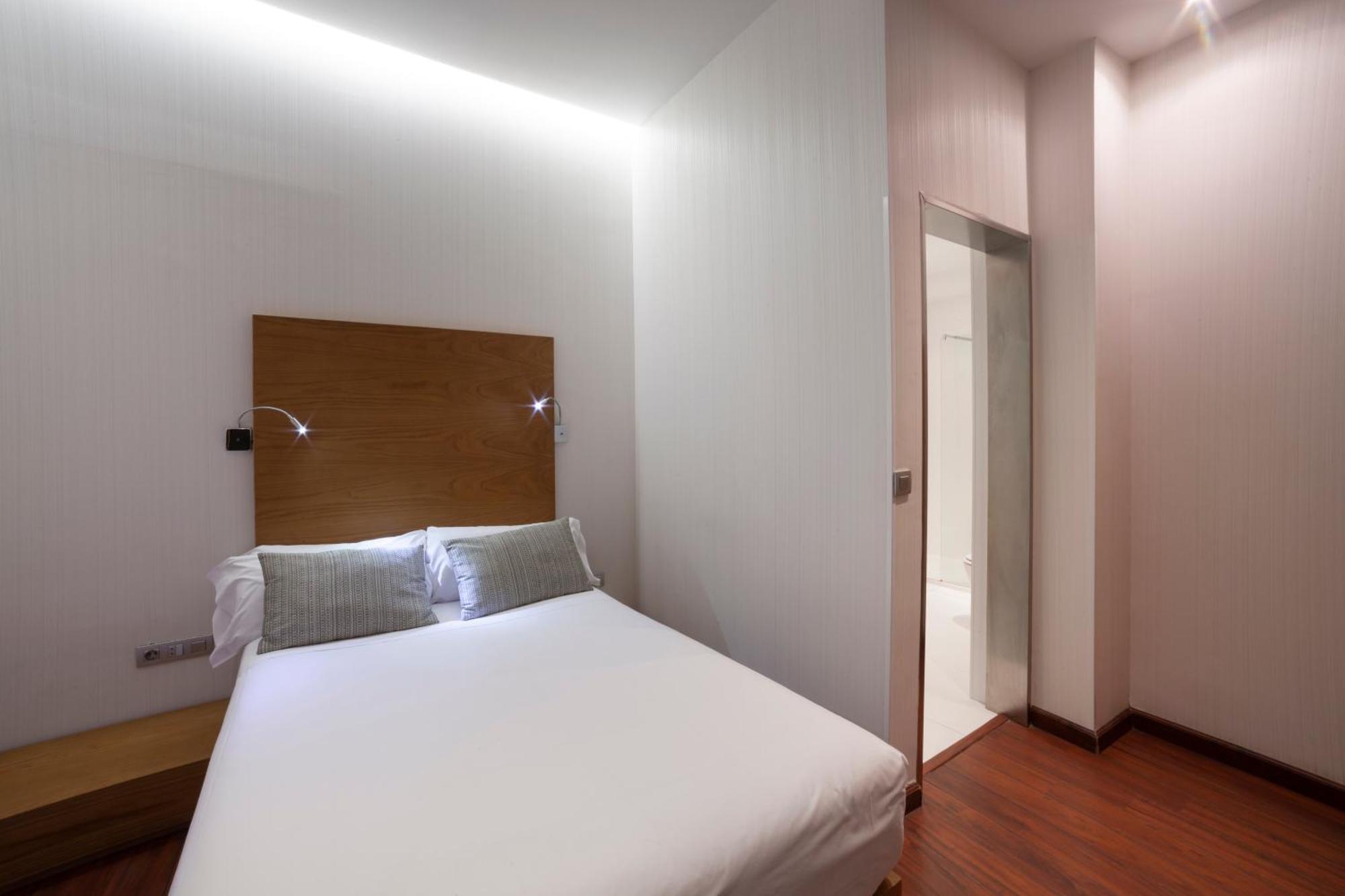 Petit Palace Plaza Malaga Ngoại thất bức ảnh