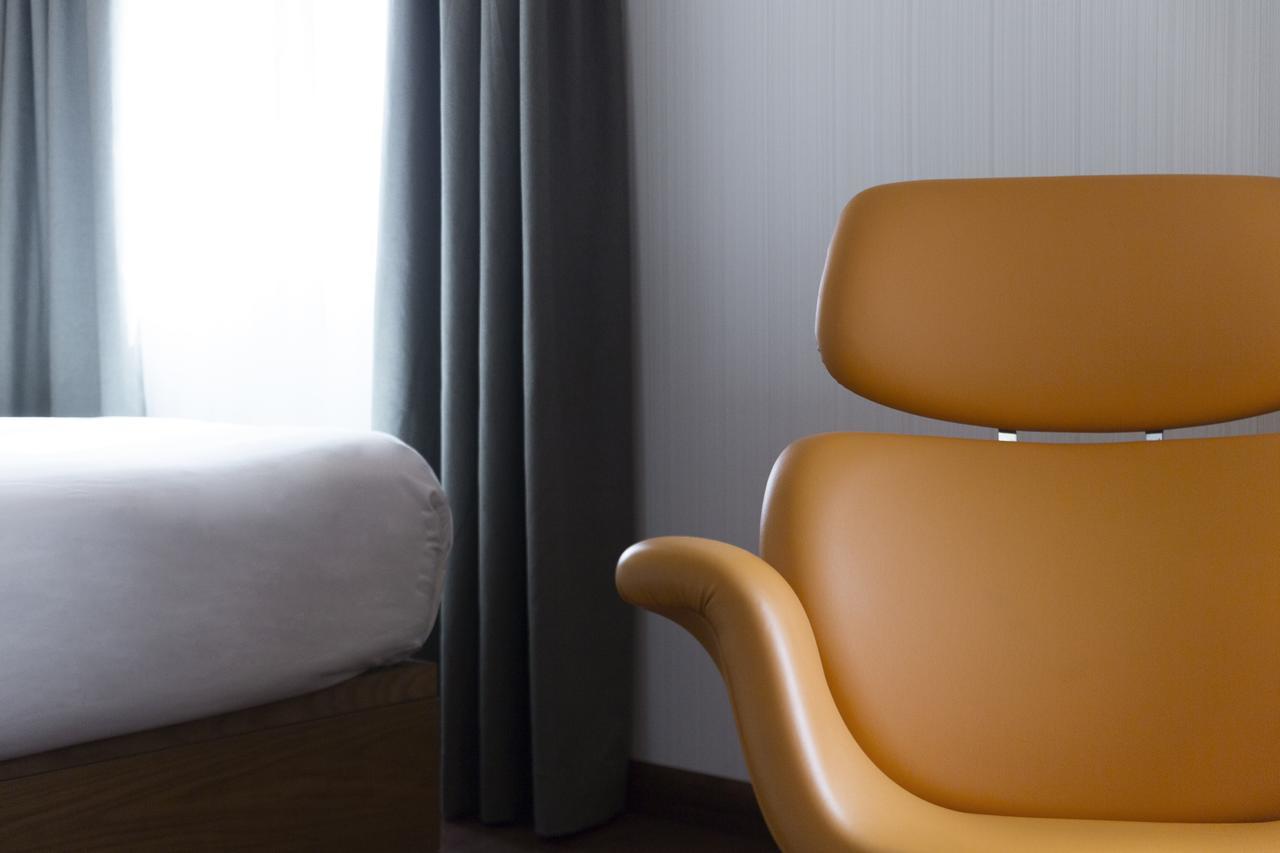 Petit Palace Plaza Malaga Ngoại thất bức ảnh